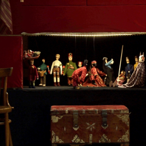 خیمه‌شب‌بازی در موزه کودکی