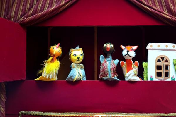 اجرای نمایش عروسکی در موزه ایرانک